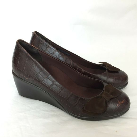 Vionic Shoes - Vionic 8.5 Wedge Lena Brown Leather Bow Trim Croc